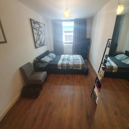 Double Room With Shared Bathroom Londres Extérieur photo