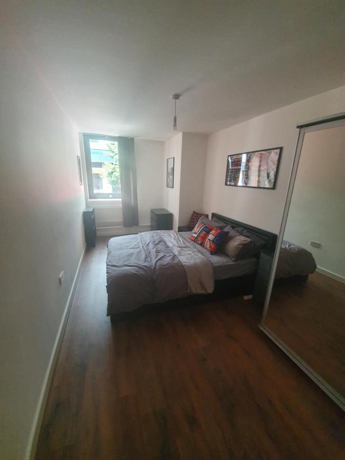 Double Room With Shared Bathroom Londres Extérieur photo